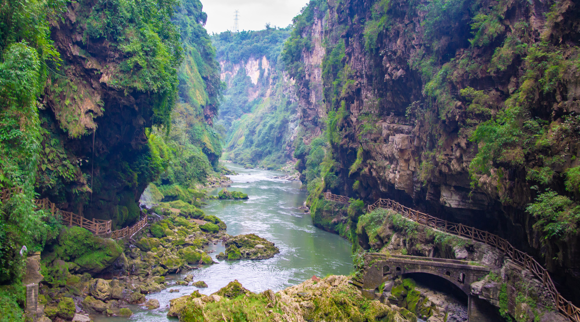 马岭河峡谷封面图